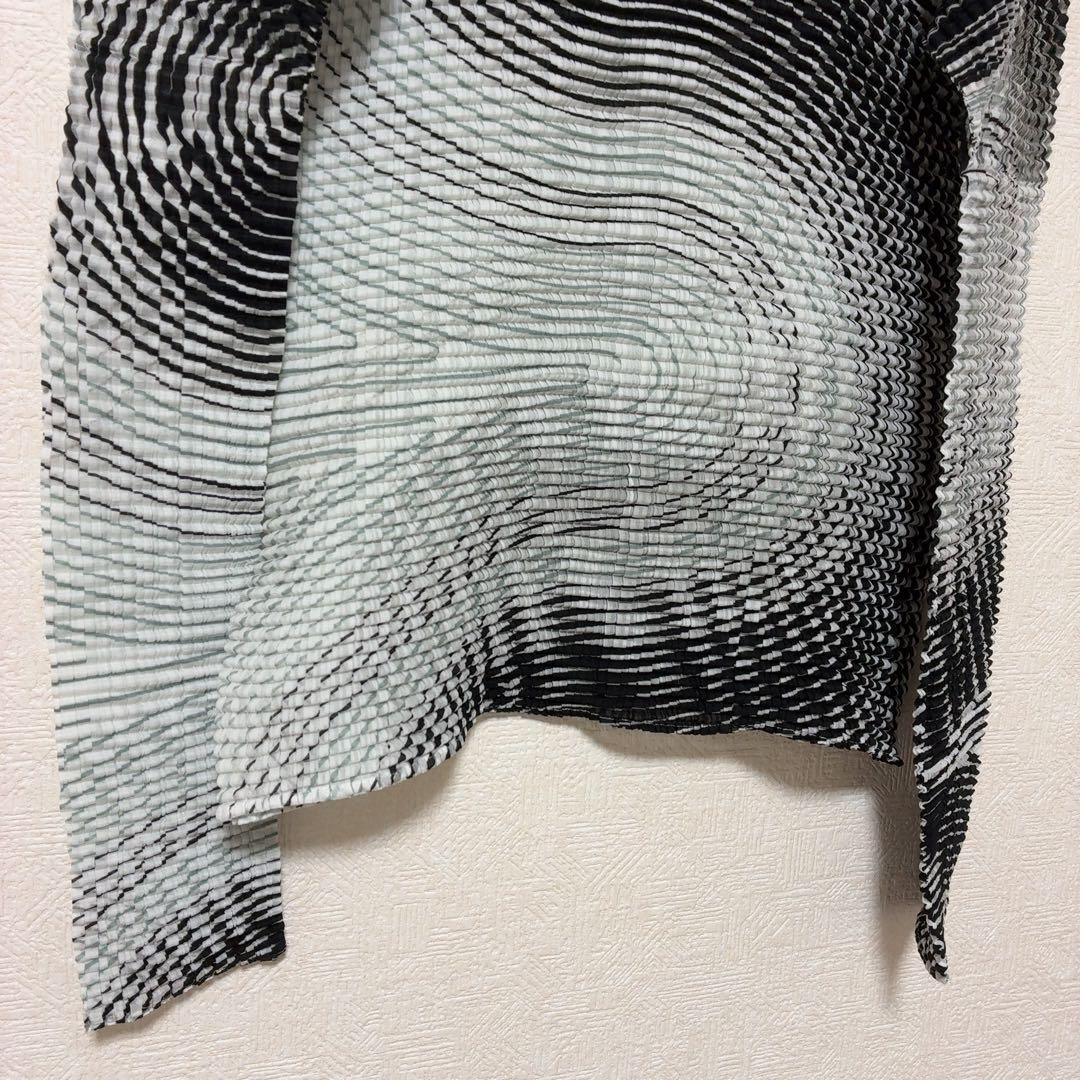 イッセイミヤケ 波模様 長袖 プリーツ カットソー ハイネック 薄手