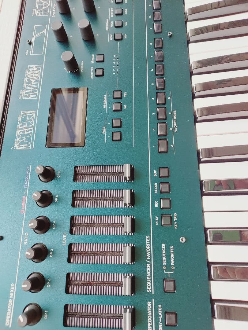KORG opsix 61鍵 FMシンセサイザー