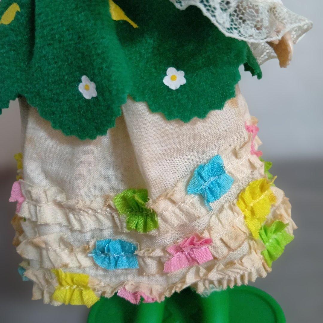 ネオブライス人形本体　緑　10年くらい前のもの　ネオではない？　アウトフィット