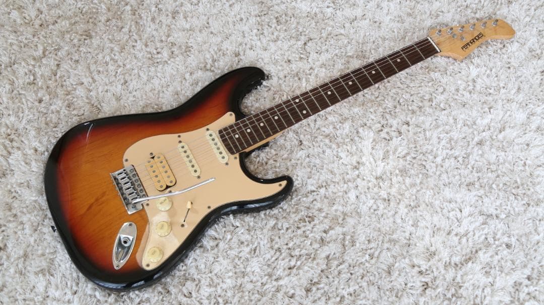 FERNANDES FG series ストラトタイプ　HSS サンバースト