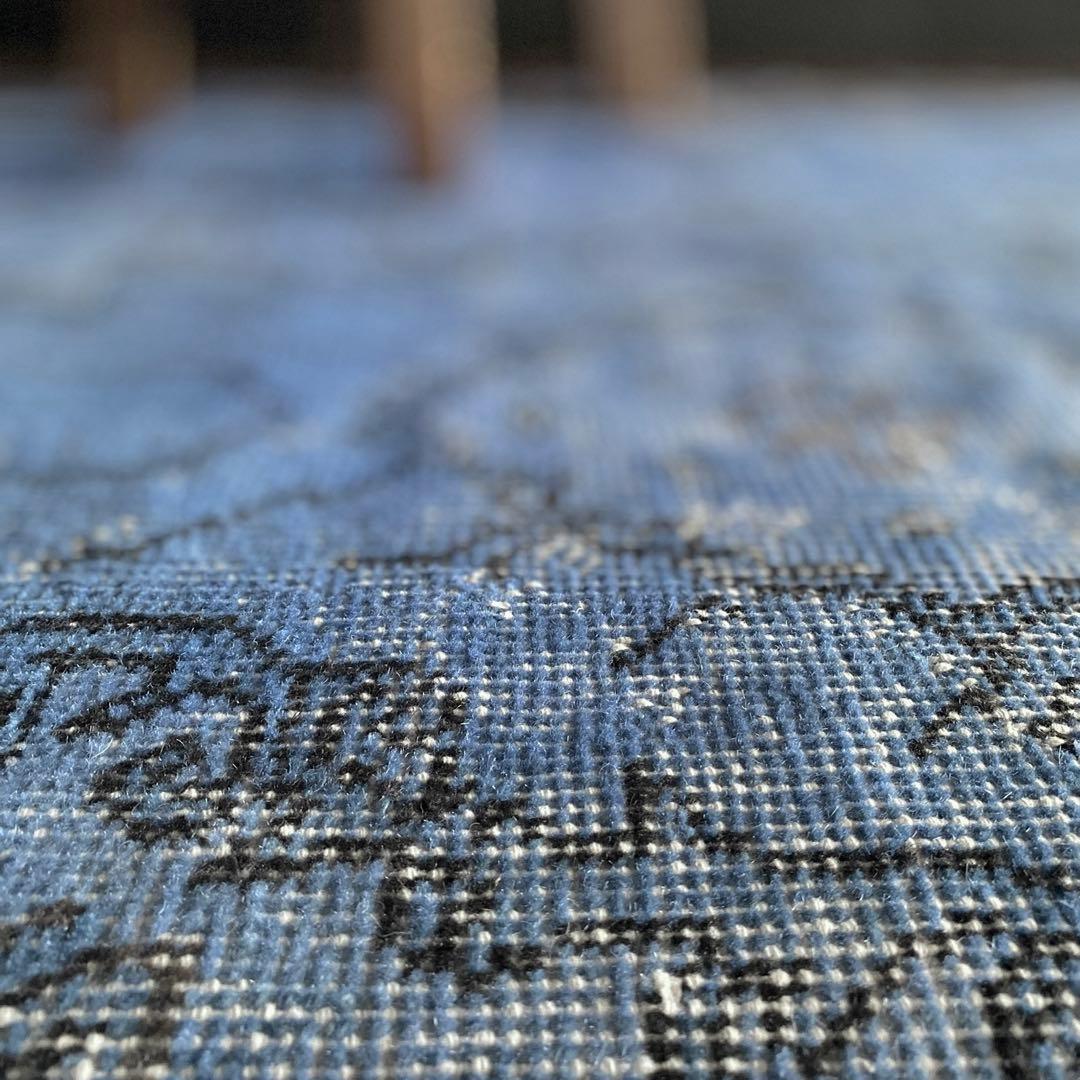 くすみスカイブルー　ヴィンテージラグ　オーバーダイ　トルコラグ