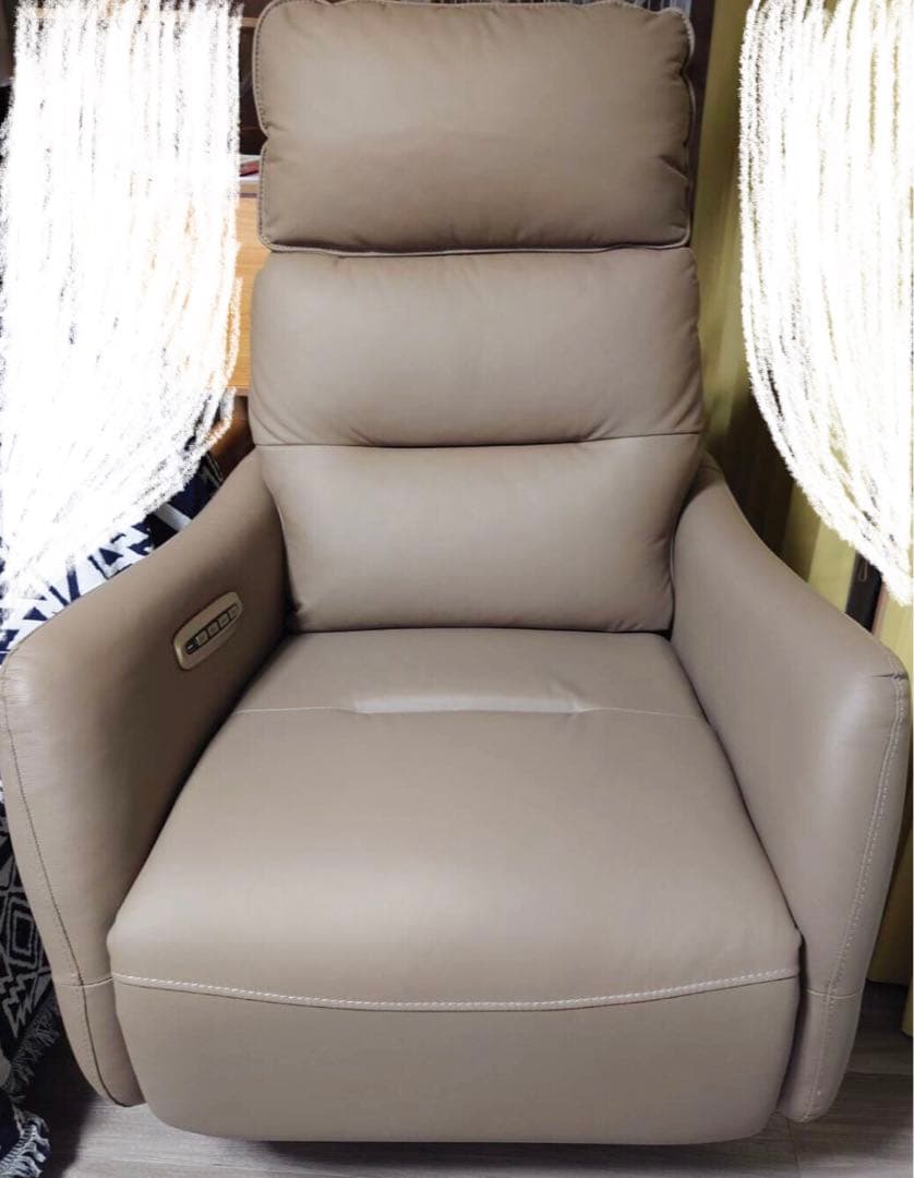 美品　ニトリ 電動リクライニングパーソナルチェアLE01-2