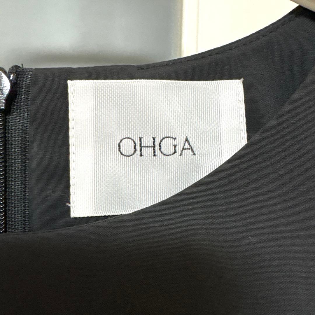 OHGA フリル裾ブラウス　ブラック