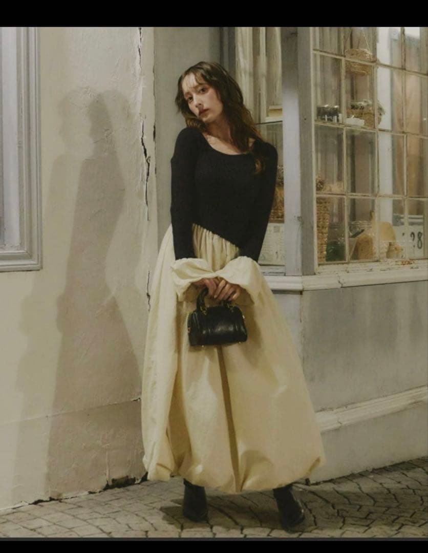 【完売商品】Olu.　ニットドッキングバルーンワンピース