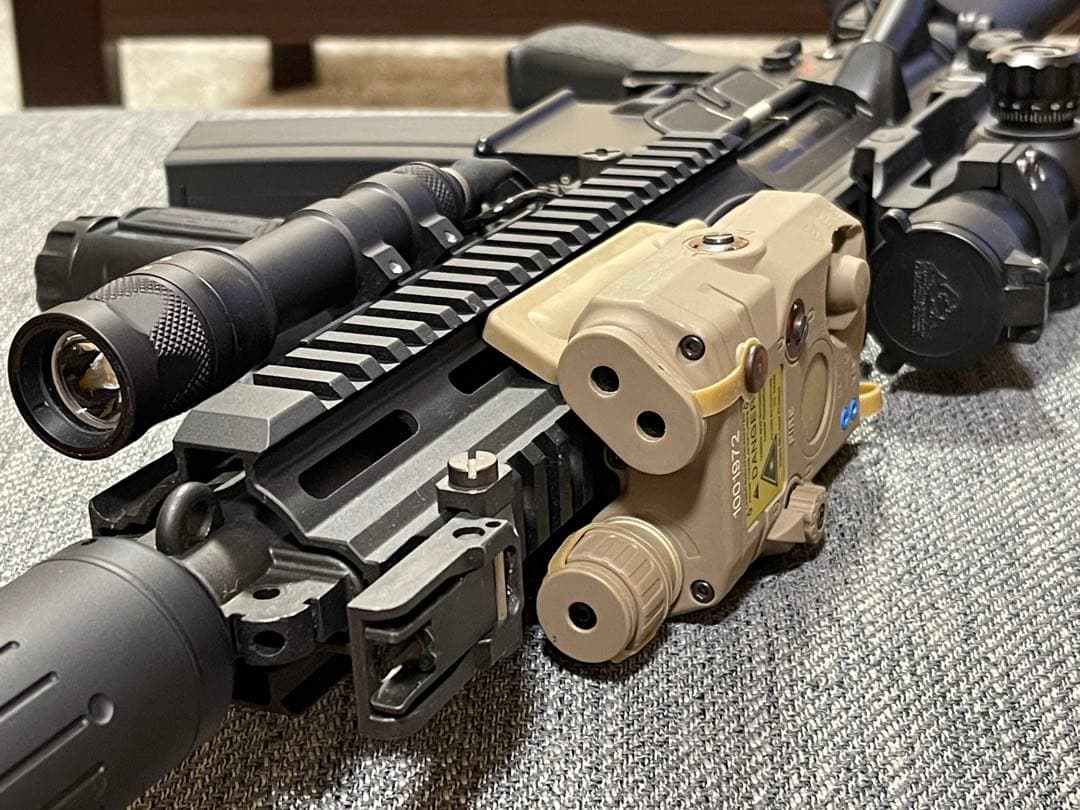 【超美品】 東京マルイ DEVGRUカスタム HK416D 実物surefire