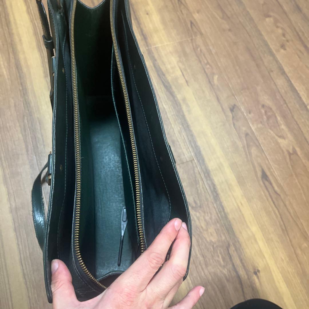 Louis Vuitton タイガ　グリーン　ビジネスバッグ