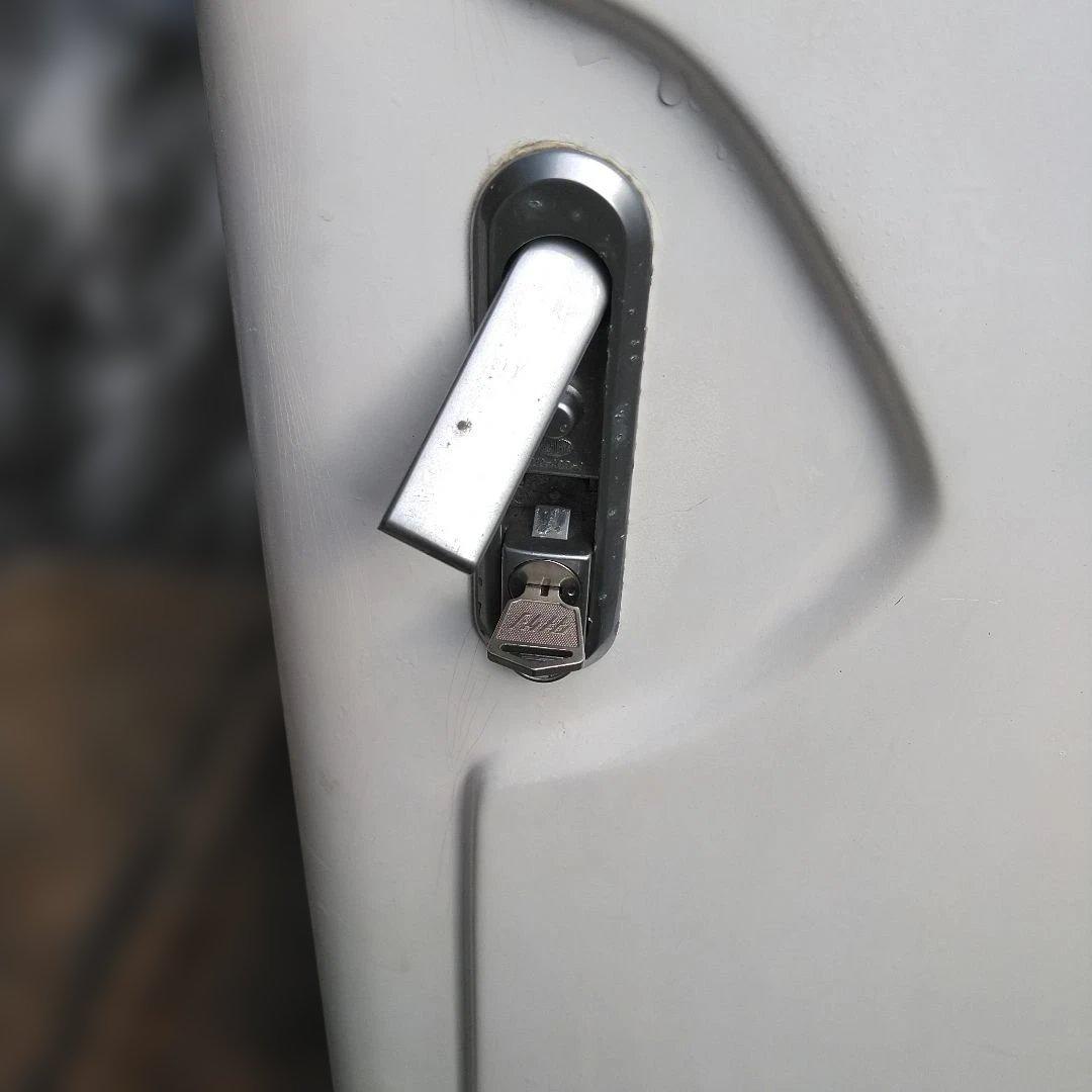 kin717専用！ジャイロキャノピー用スーパーデリバリーボックス/鍵付