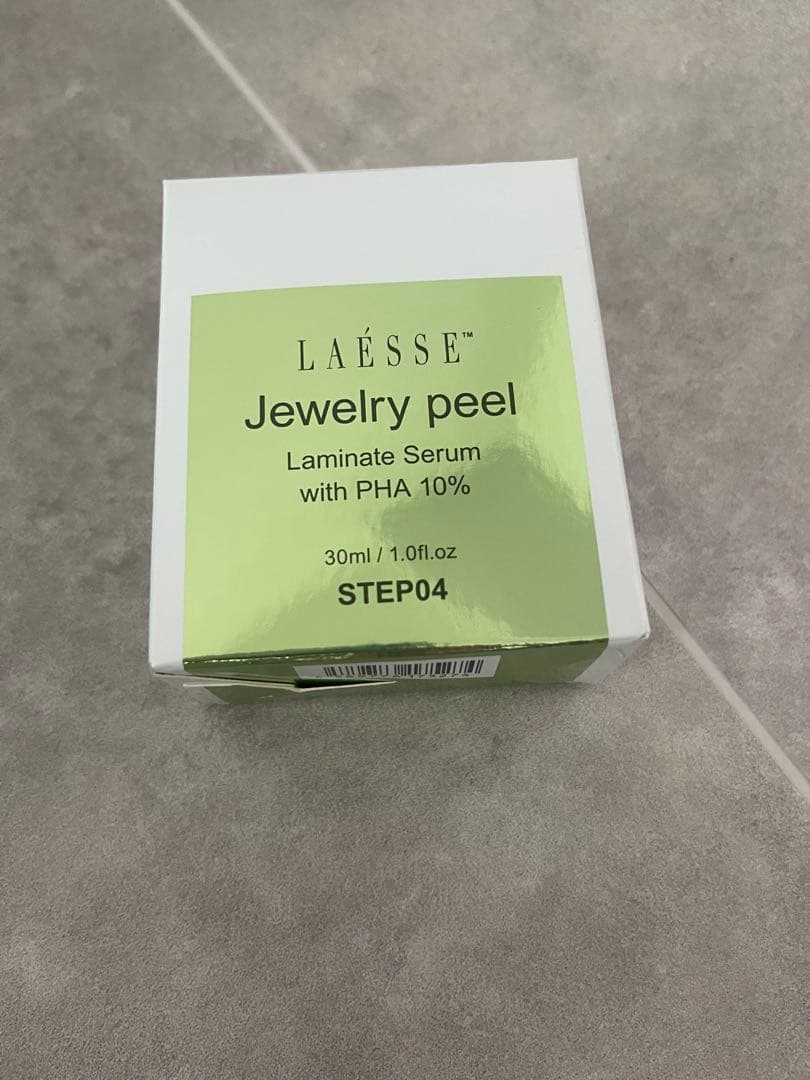 新品・未使用★Laesseラエッセ★ジュエリーピール ラミネート美容液 30ml