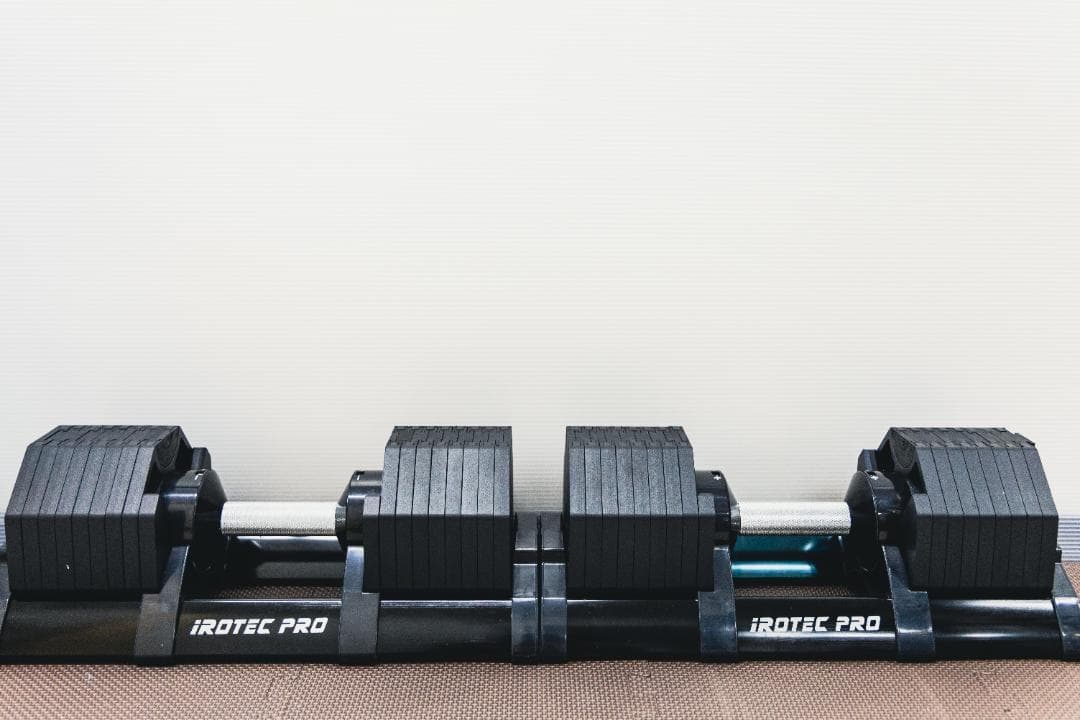 美品　アイロテック プロ　可変式　アジャスタブル　ダンベル　３２kg ×２
