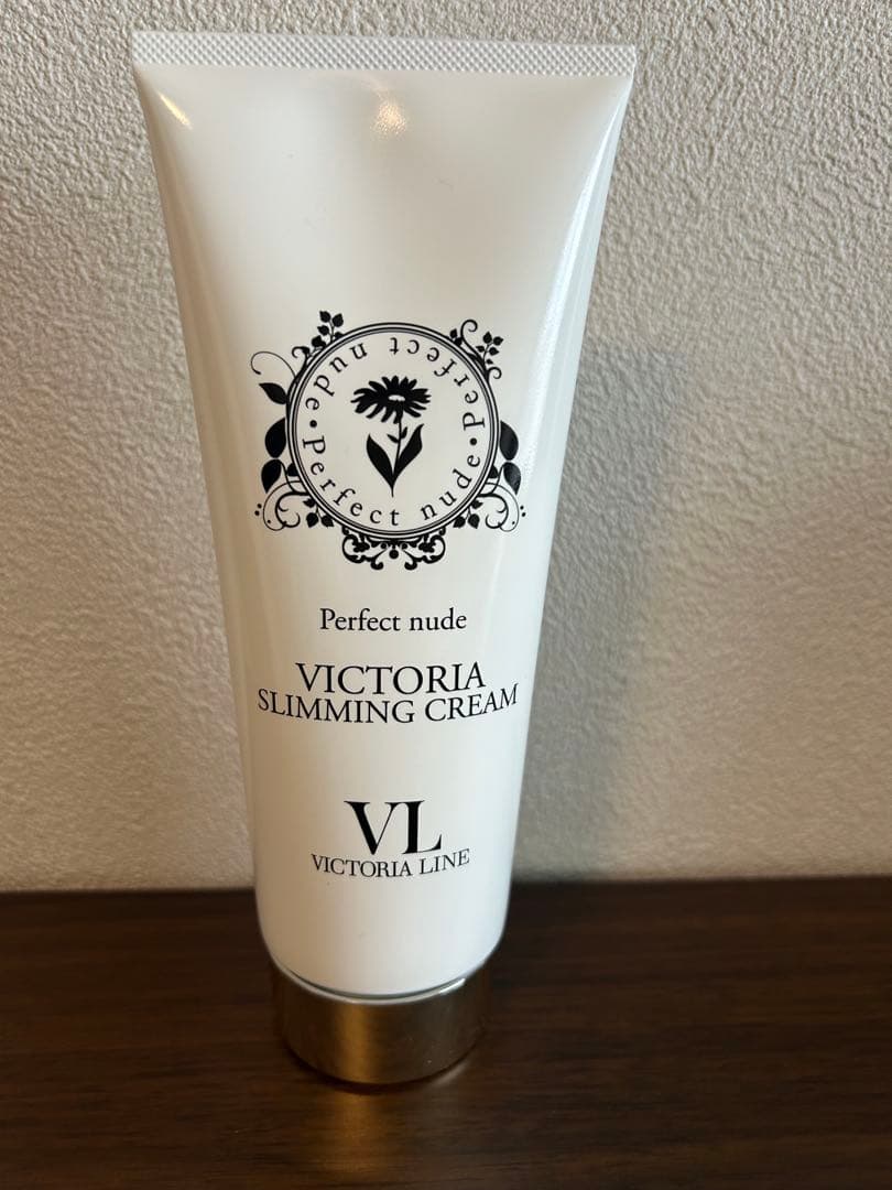 Victoria スリミングクリーム240g サロン専売品