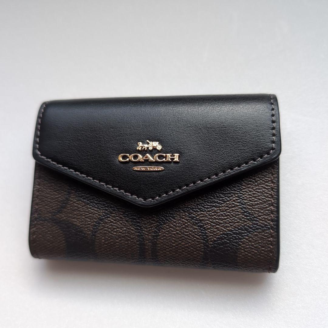 新品✨️正規品✨️【COACH】 シグネチャー　名刺入れ　　期間限定!!