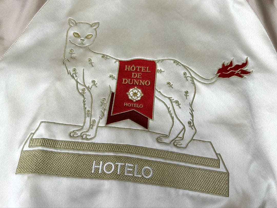 HOTELO スカジャン リバーシブル 赤 白 刺繍