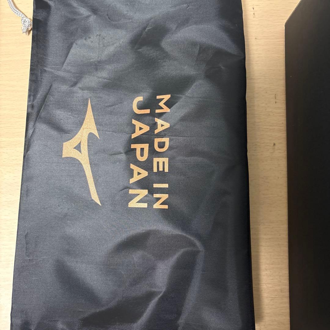 40周年限定　ミズノ　モレリア ネオ4