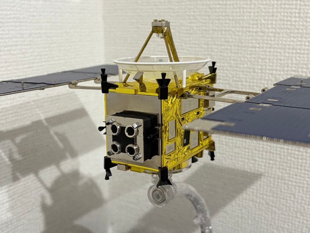 大人の超合金　小惑星探査機はやぶさ