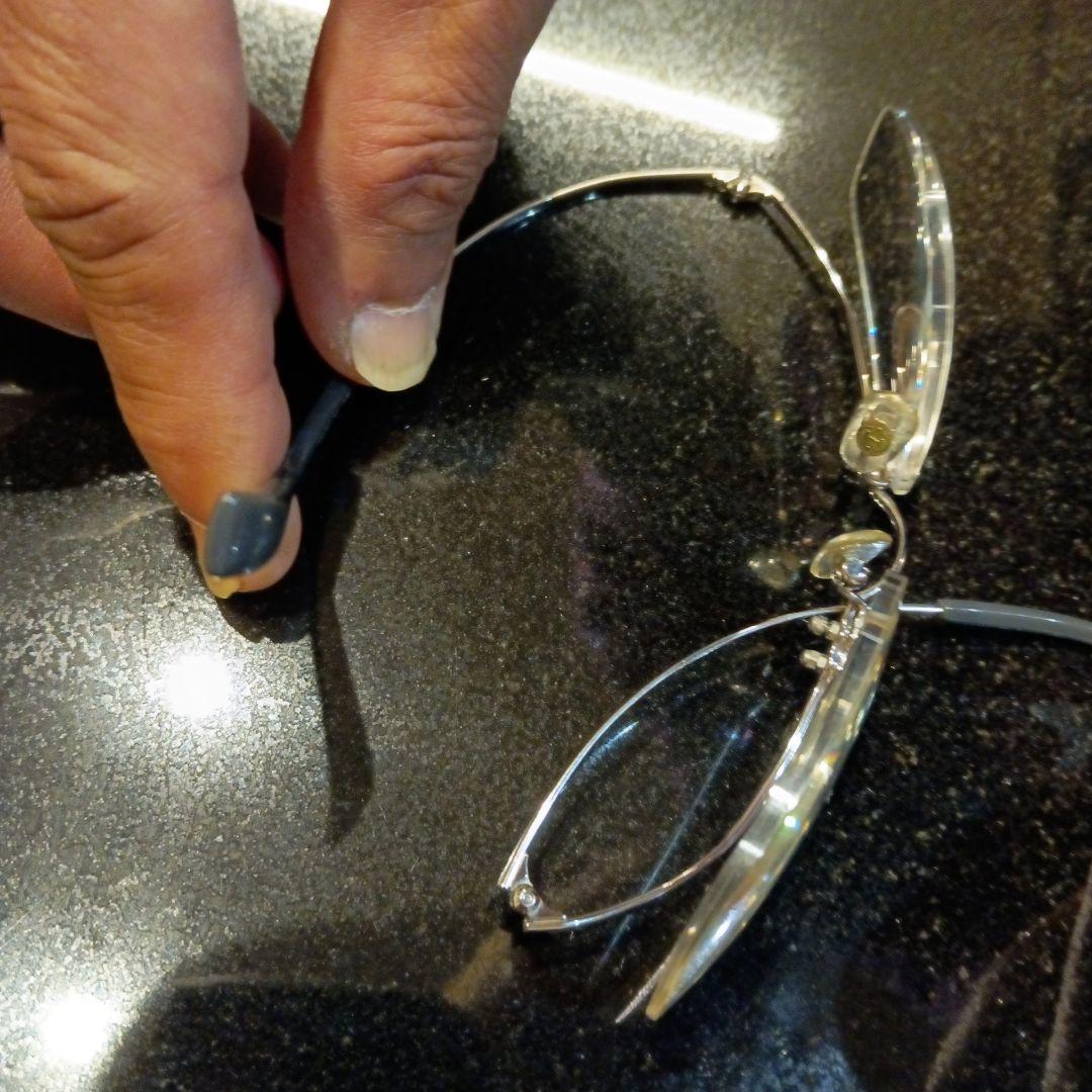 ハマモト製　、シルバー メタル、形状記憶合金フレーム （老眼鏡）