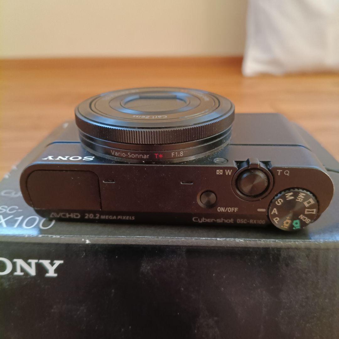 高級コンデジ SONY Cyber-shot DSC-RX100【初代】