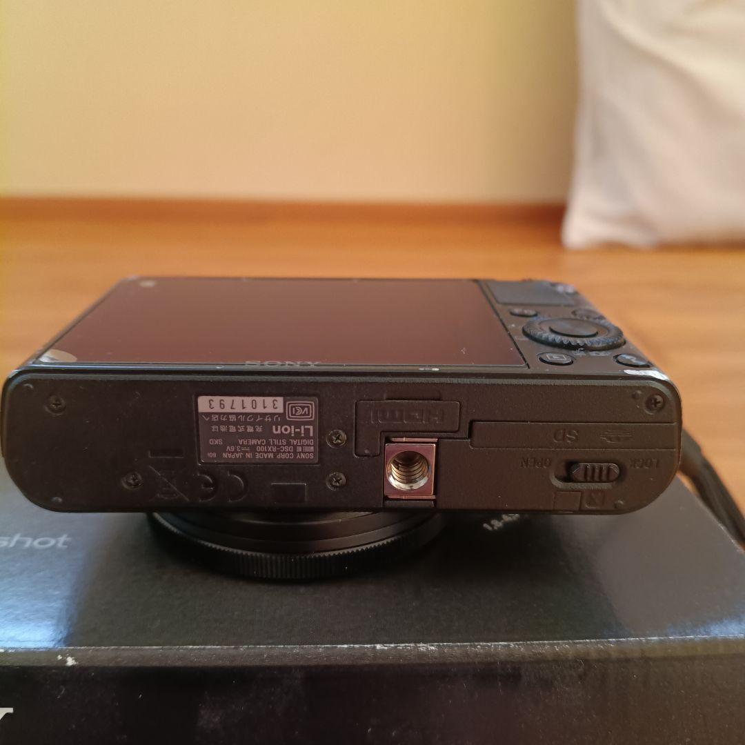 高級コンデジ SONY Cyber-shot DSC-RX100【初代】