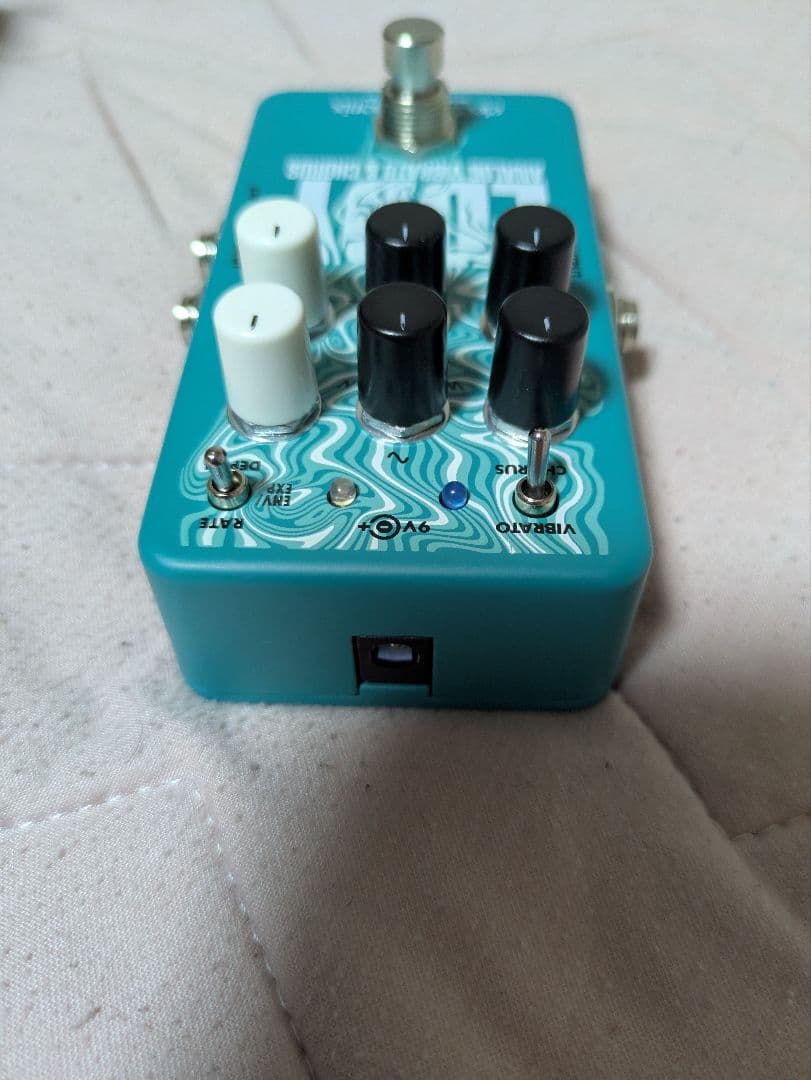 エフェクターElectro Harmonix EDDY