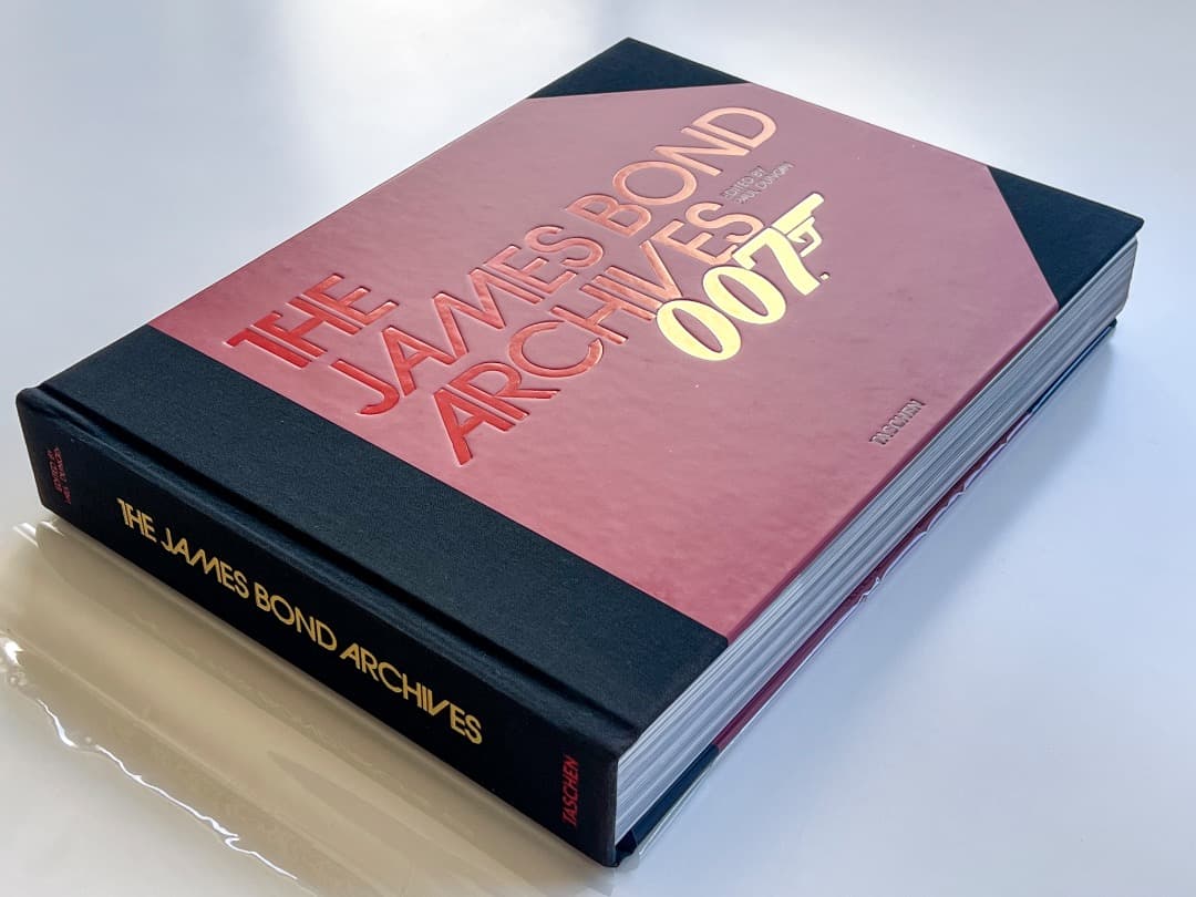アート・デザイン・音楽 THE JAMES BOND ARCHIVES 007