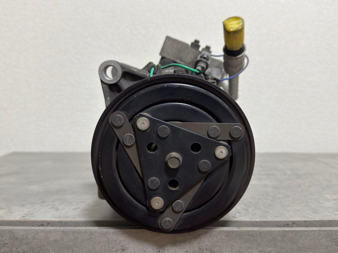 C34 ローレル エアコンコンプレッサー RB20E 92600-70T16