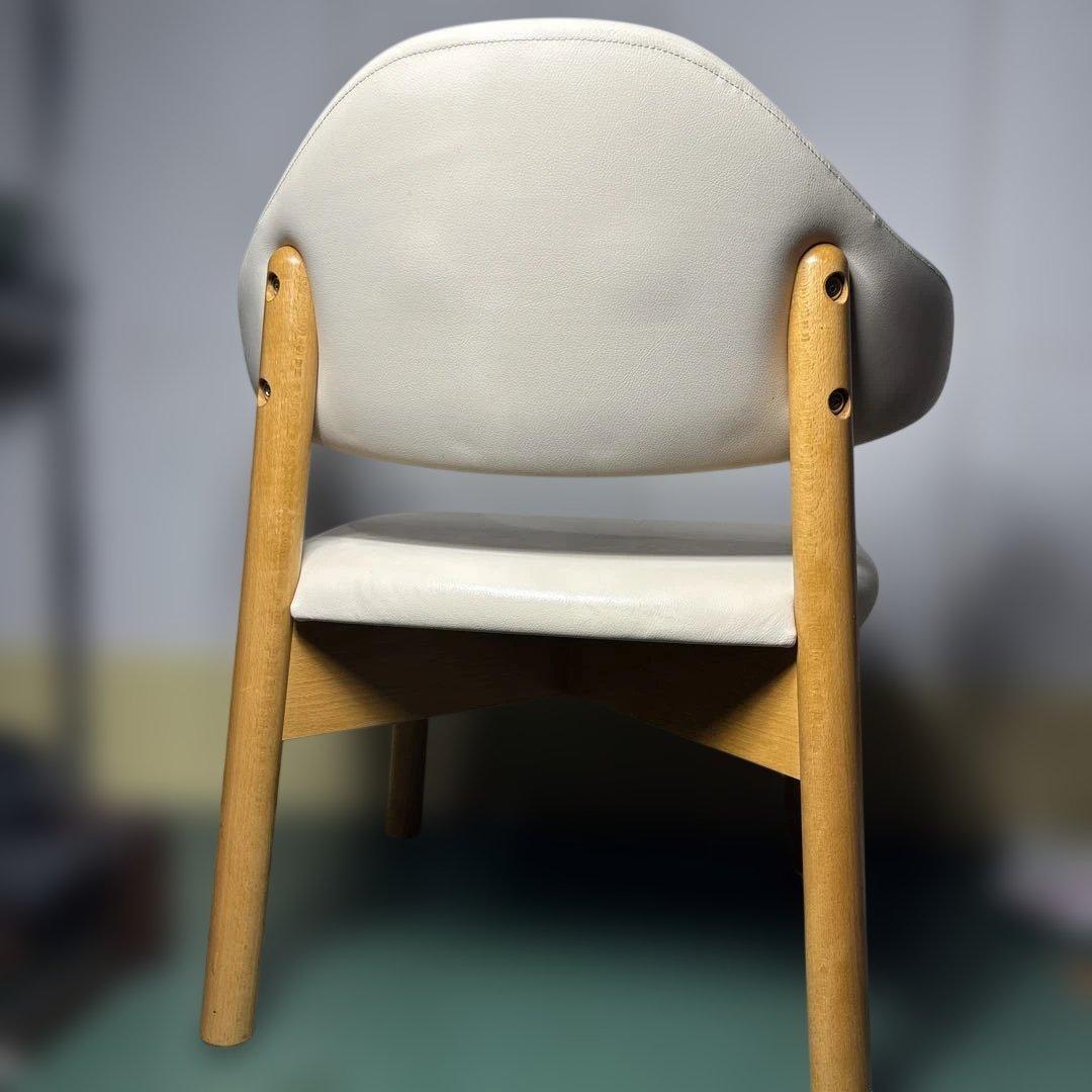 コンビ　エンジェルチェア　授乳椅子