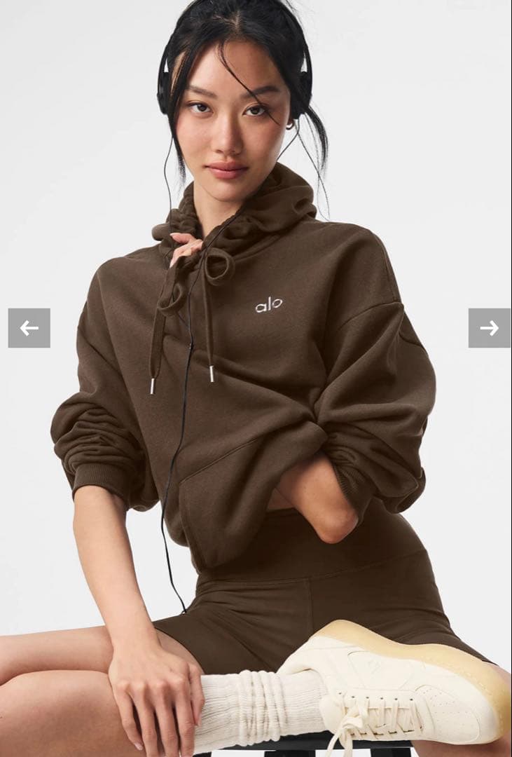 【新品未使用】alo Accolade フーディ Espresso Sサイズ