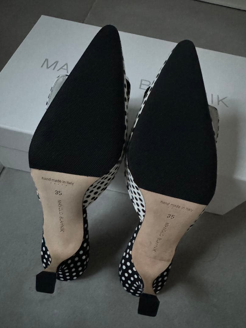 新品　未使用　マノロブラニク　メイセール　ミュール　ドット　35 水玉