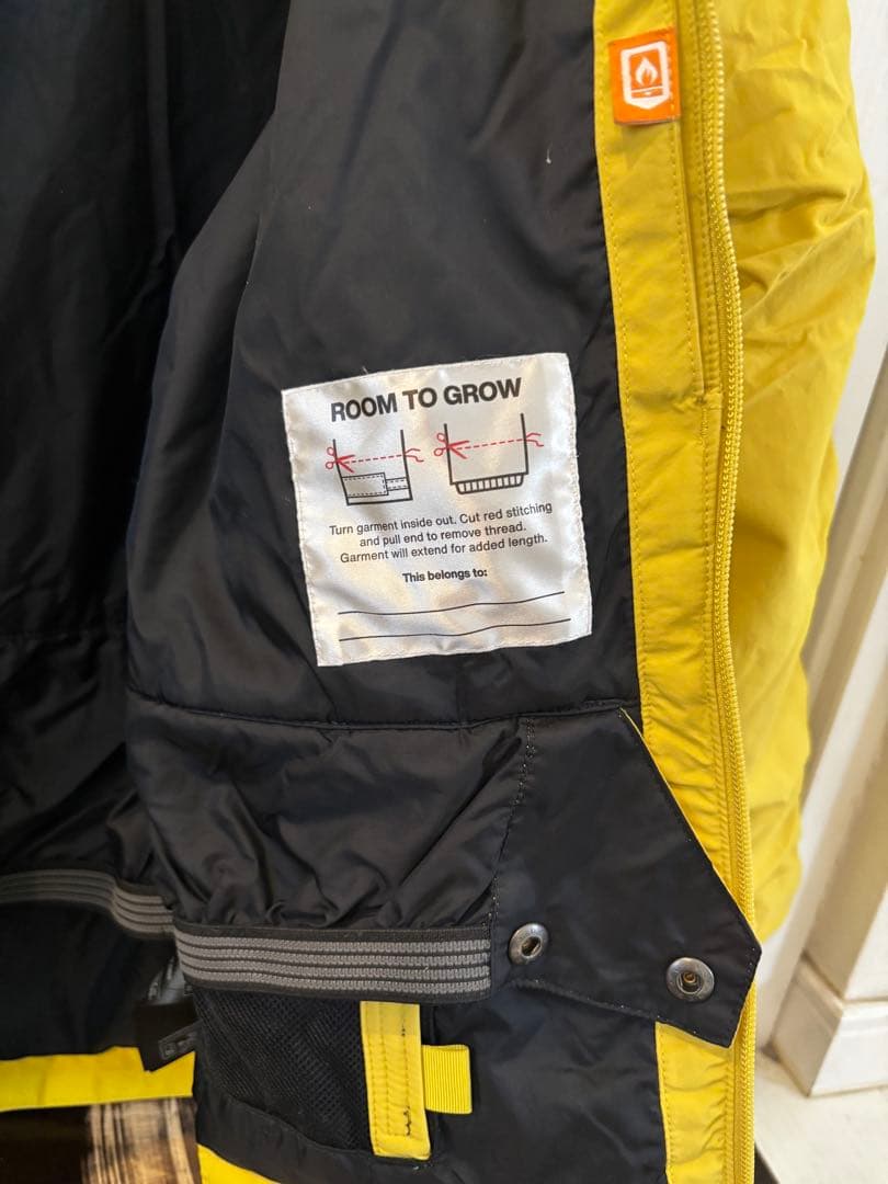 ★週末値下げ★BURTON 子ども用イエロー　ウェア M スノーボード　スキー