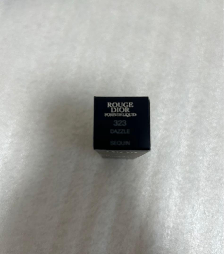 ディオール リキッド シークイン 323