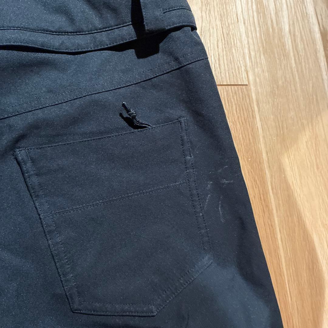 volcom レディース　スノーボードウェア　ビブパンツ