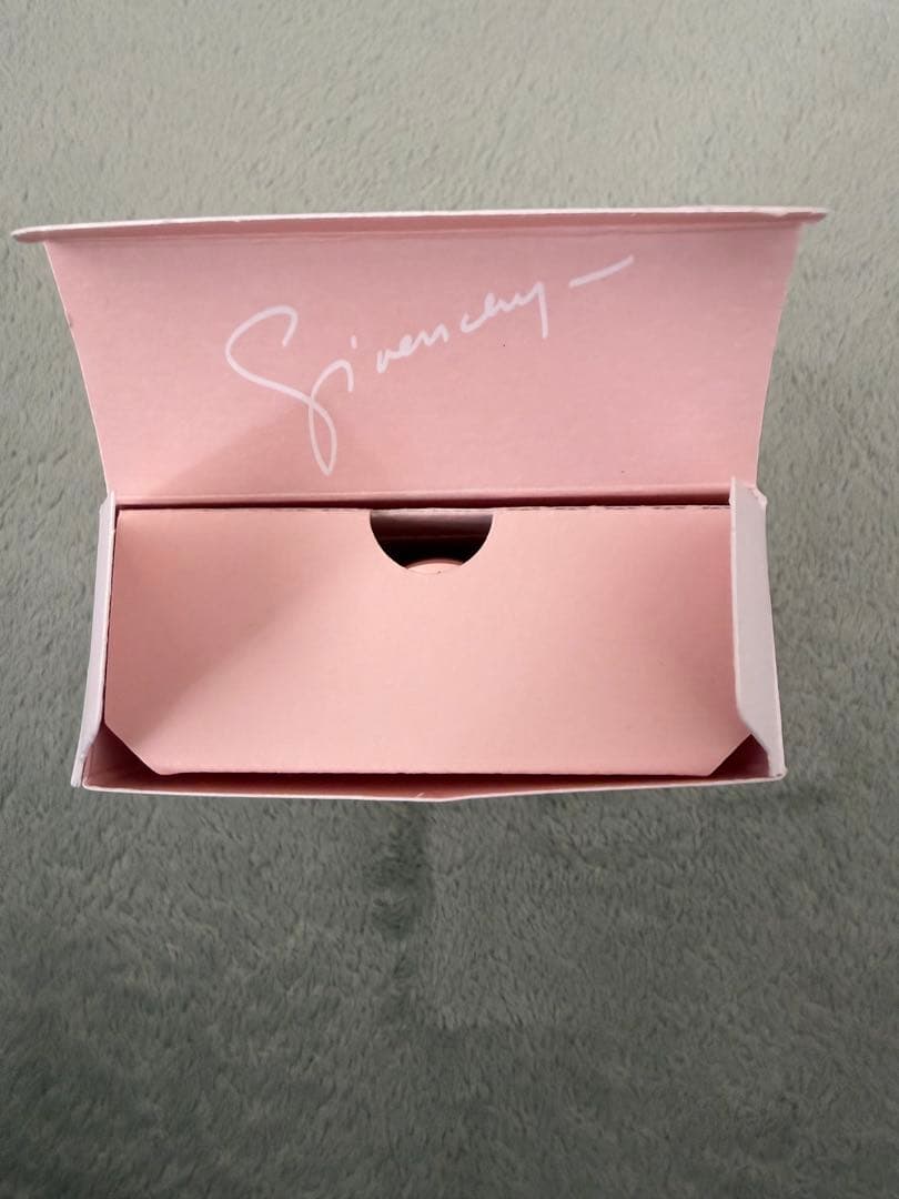 香水(女性用) IRRESISTIBLE GIVENCHY Eau de Parfum 50ML