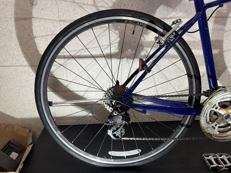 GIANT ESCAPE R3 クロスバイク sizeS　ブルーカラー