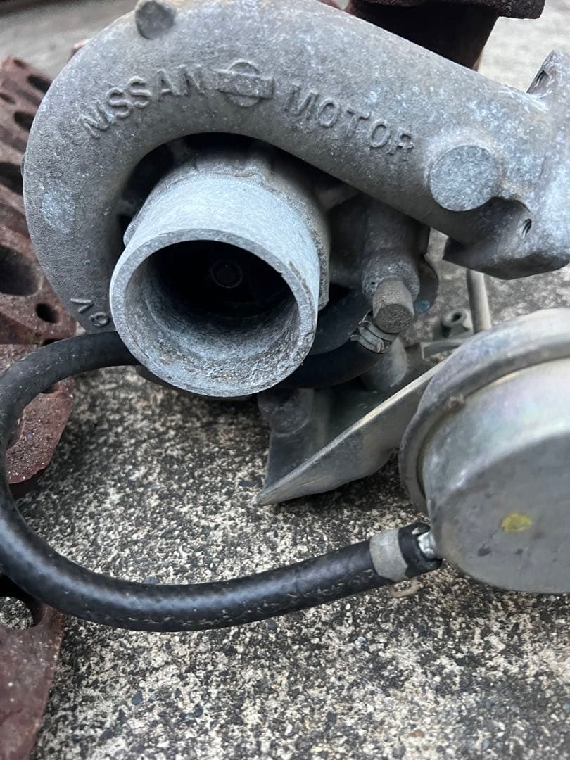 RB20DET純正タービン　スカイライン