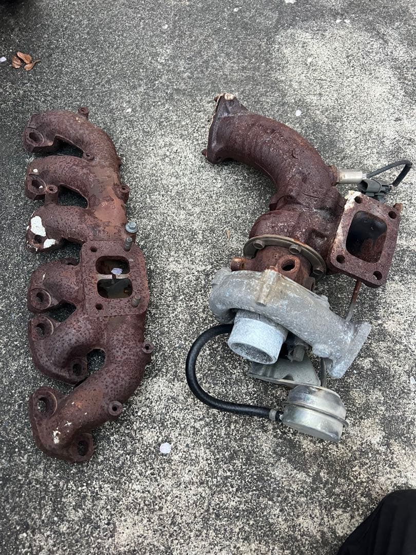 RB20DET純正タービン　スカイライン