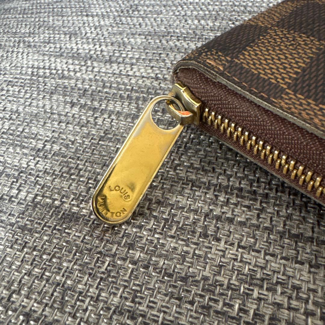 ルイヴィトン　ジッピーコンパクト