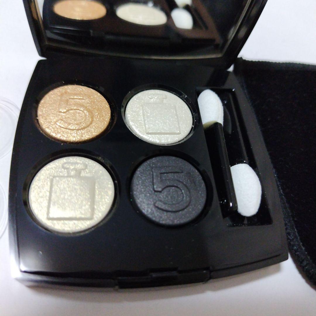 CHANEL シャネル レ キャトル オンブル N°5