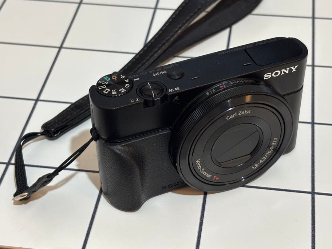 SONY RX100 初代 コンパクトデジタルカメラ 本体のみ