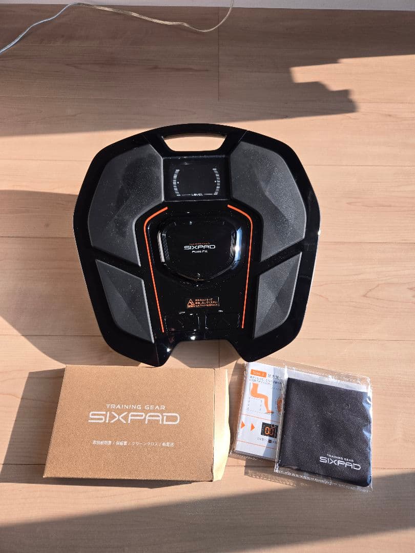 SIXPAD Power Fit EMSトレーニング