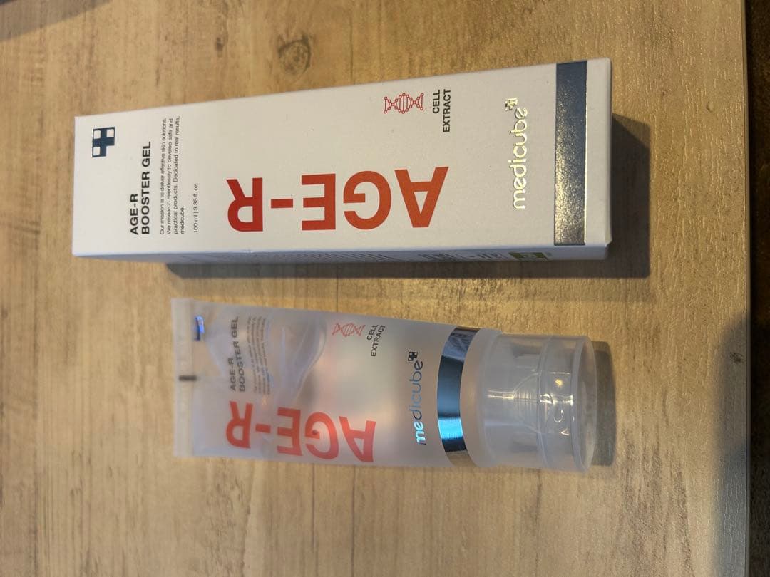 メディキューブ AGE-R 美顔器　＆　毛穴ゼロパッド