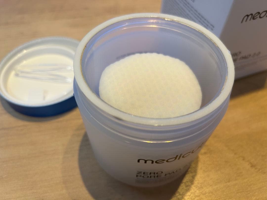 メディキューブ AGE-R 美顔器　＆　毛穴ゼロパッド