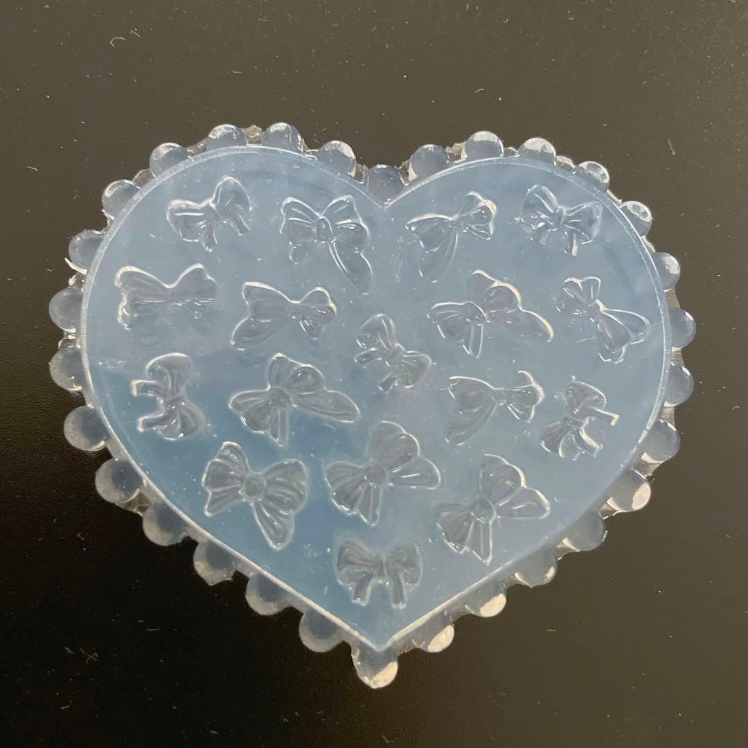 40%off‼️イロジェルシリコンモールド【ハート型】レリーフネイル フラワー