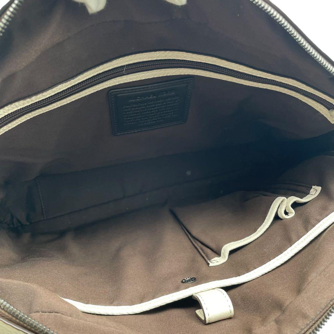 美品 マイケルコース A4 PC ブリーフケース ビジネス 白 レザー シボ革