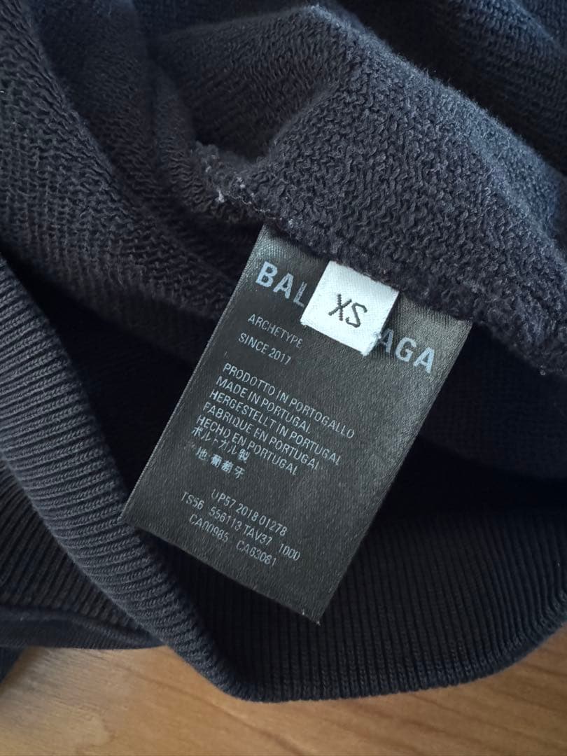 美品 BALENCIAGA ブラック パーカー