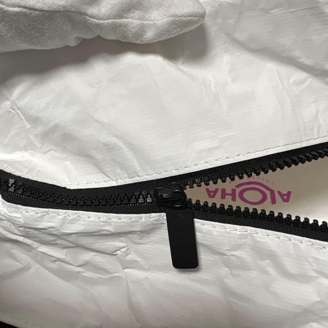 新品未使用アロハコレクショントートバッグ(大)ファスナー外1つ内側2つ 軽い