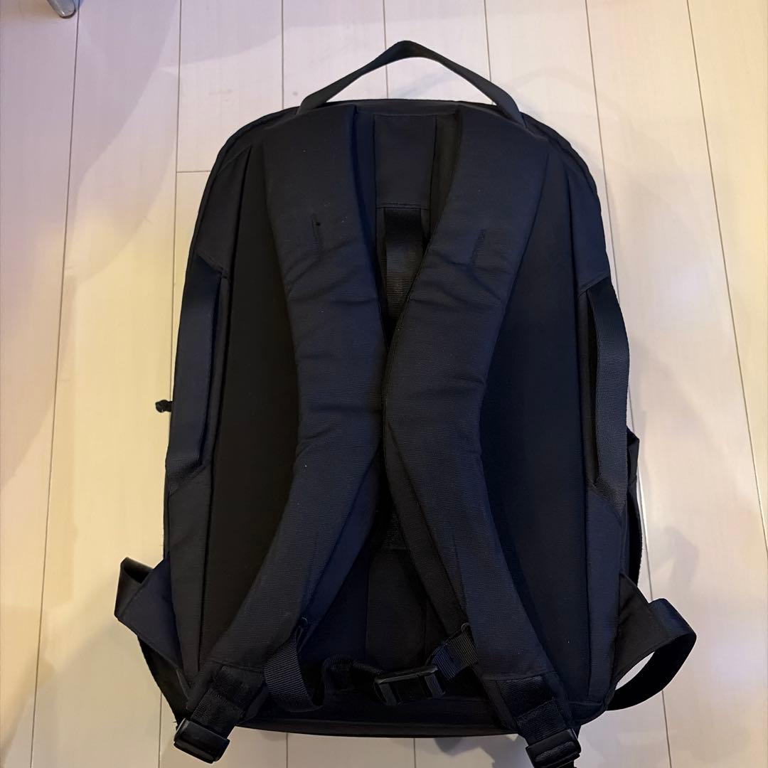 H*K様 【中古美品】MNL CITY PACK