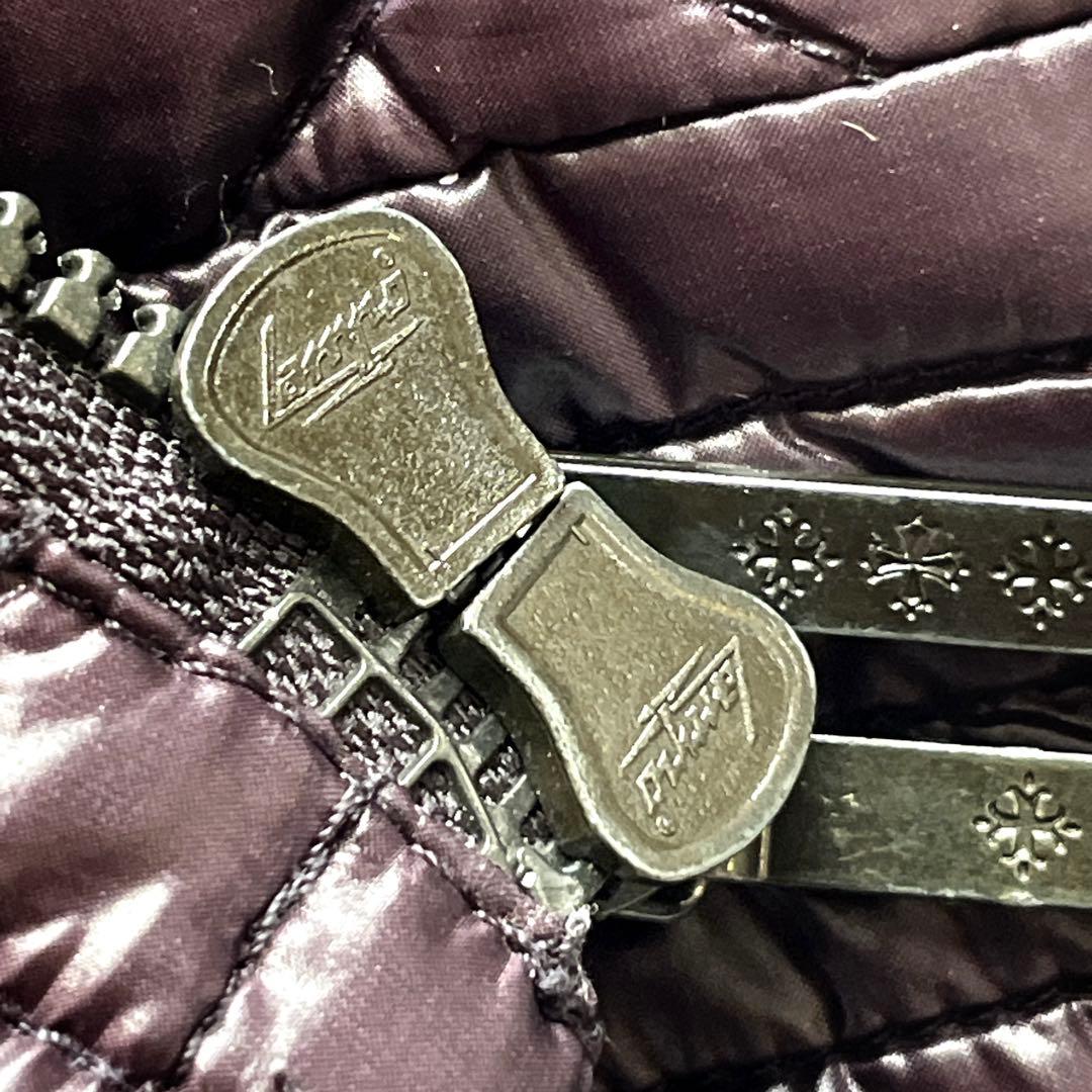 タトラス キルティング クロス 刺繍ロゴ シャイニーダウンジャケット イザール