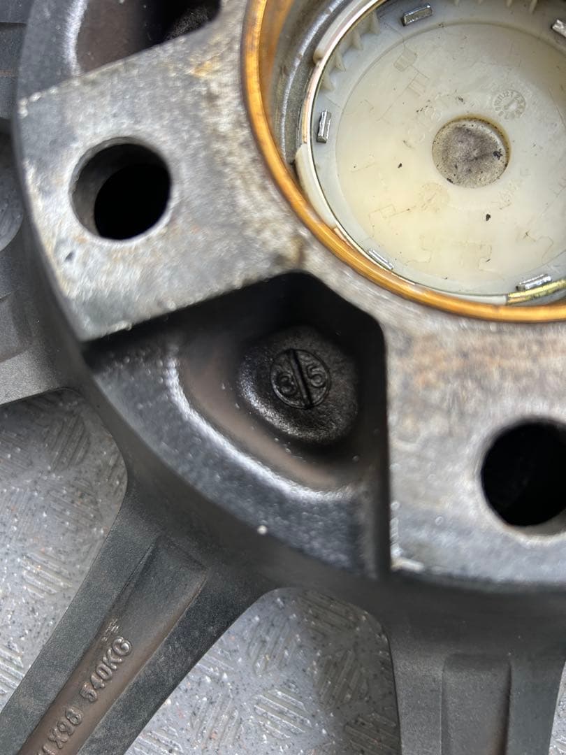 な*ま様 スポーツテクニック　16×7JJ 120/5H ET35 205/55