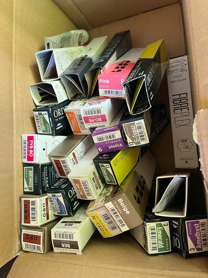 カラー剤まとめ売り　商品入れ替えの為　交渉アリ