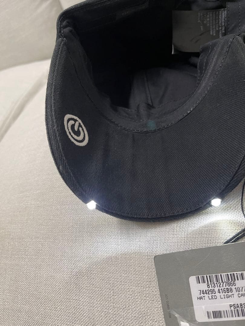 未使用品正規BALENCIAGA LEDライト付きキャップ ベースボールキャップ