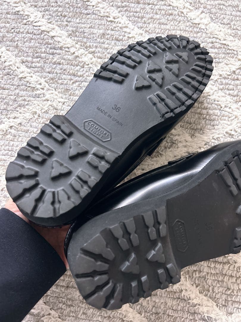 美品▪︎ARTISANS アルテサノス▪︎タッセル付きローファー ▪︎36